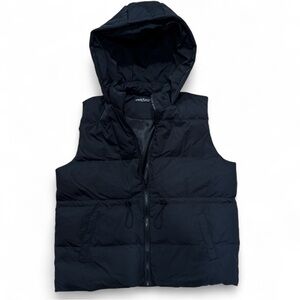Black Hooded Puffer Vest With Pockets